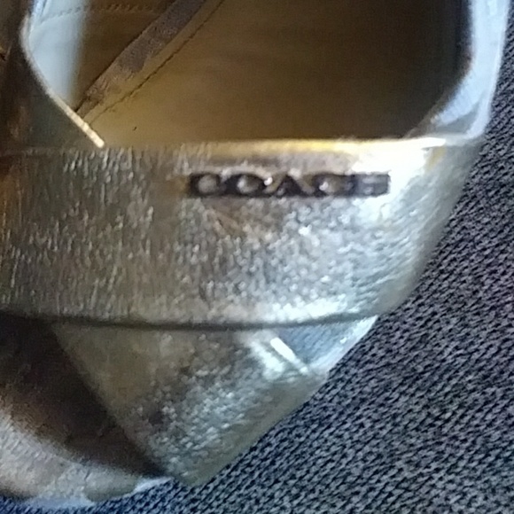 Coach gold wedges super cute - Picture 2 of 6